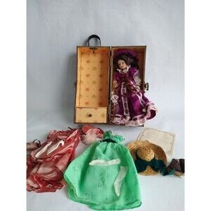 Doll Show Stopper Tara's Trunk W/ Certificate Dresses Shoes Green Eyes
